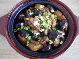 高压锅小鸡炖蘑菇_如何做的美味好吃