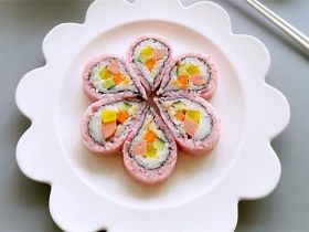 正宗日本樱花寿司的创意做法_给餐桌增添一抹春意