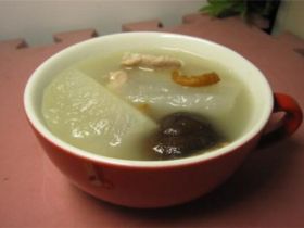 冬瓜香菇肉片汤的简单做法_减肥者私藏的汤品