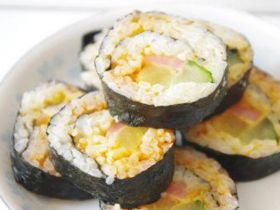 寿司紫菜的简单做法_紫菜寿司的做法和材料