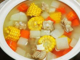正宗玉米排骨汤的做法_玉米排骨汤怎么做好吃
