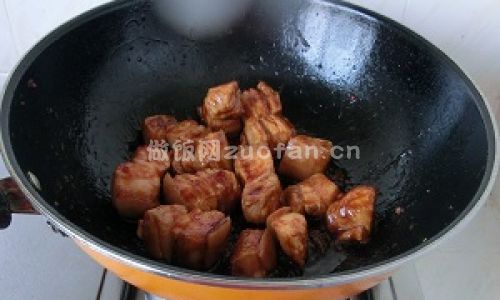 重庆土豆红烧肉步骤图3