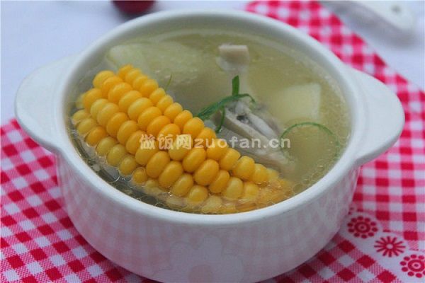 玉米土豆排骨汤的做法_孕妇玉米土豆排骨汤怎么炖好喝