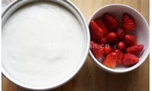 法式酸奶草莓慕斯蛋糕步骤图7