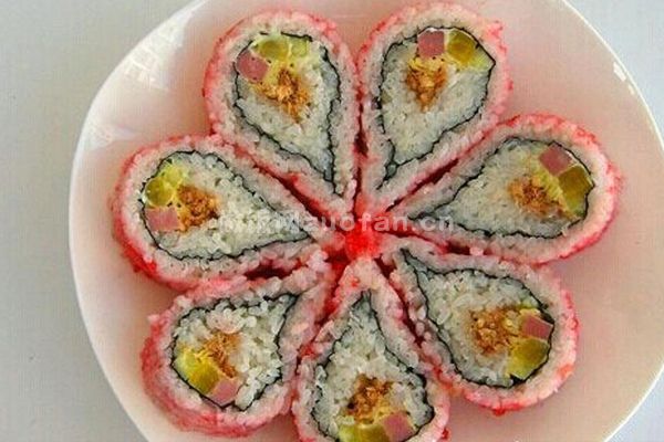 樱花寿司的简单做法_这样做好吃又方便