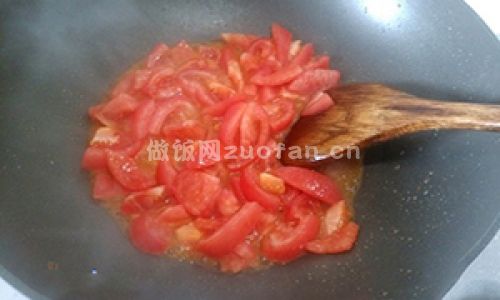青豆西红柿牛腩汤步骤图4