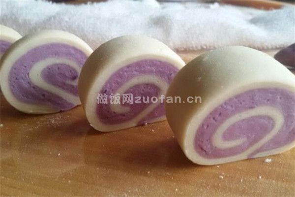 早餐紫薯双色花卷馒头的做法_ 好吃又养眼的早餐食品