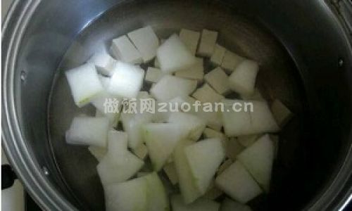 冬瓜玉米豆腐汤步骤图2