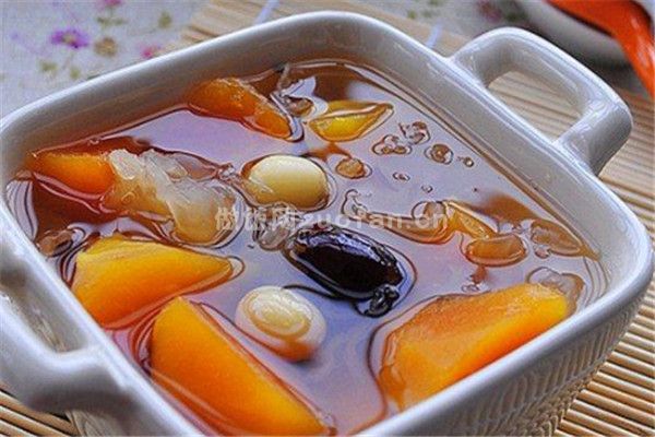 木瓜银耳莲子汤的做法_养生补品还能美容