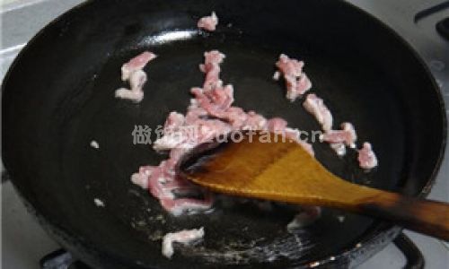 杏鲍菇胡萝卜炒肉丝步骤图3
