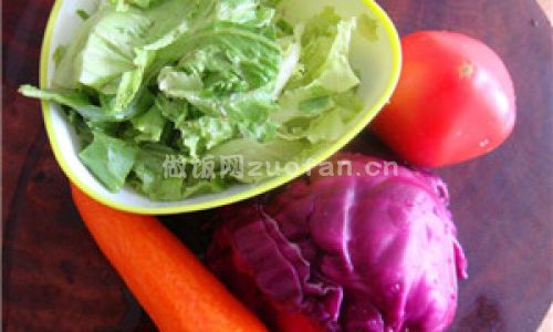 紫甘蓝蔬菜沙拉步骤图1