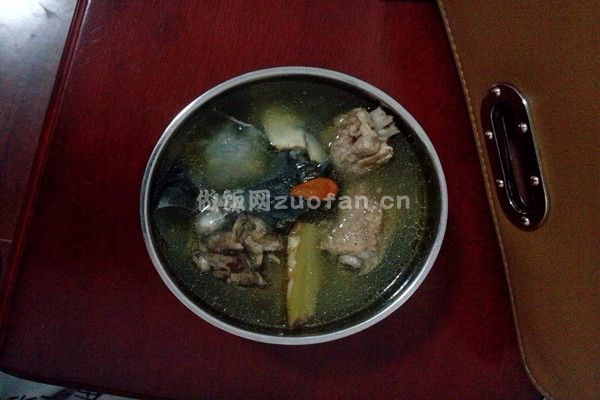 甲鱼排骨汤的简易做法_冬季必备的大补汤