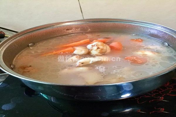 羊肉炖胡萝卜汤的做法_最适合冬天喝的一道汤