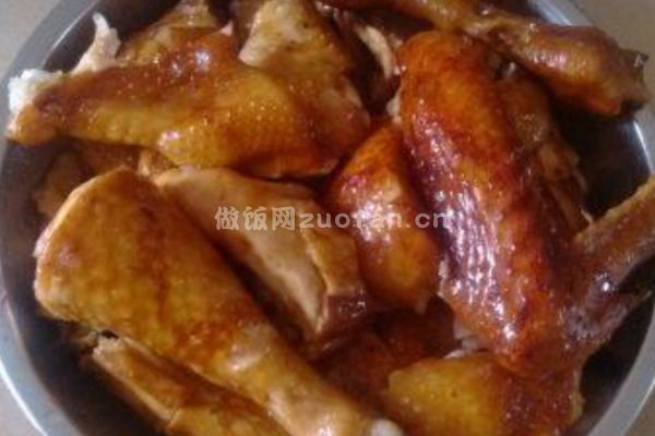电饭煲酱油鸡的家常做法_飘香十里油而不腻的美食