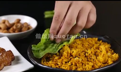泰式咖喱炒饭步骤图5
