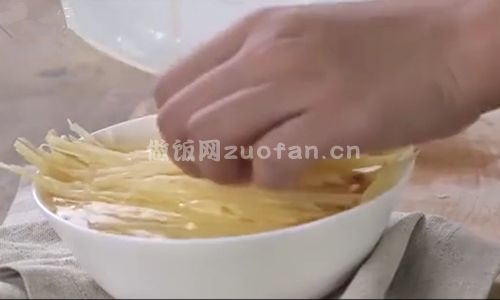 尖椒土豆丝步骤图2