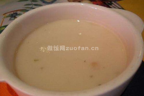 美味营养牛奶蘑菇汤的做法 味道浓郁的西式汤品