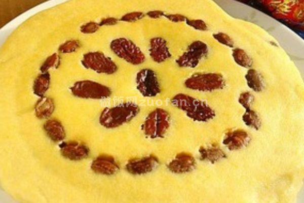 东北黄米切糕的家常做法_香甜可口的精品小吃