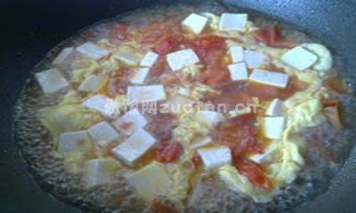 西红柿鸡蛋豆腐汤步骤图4