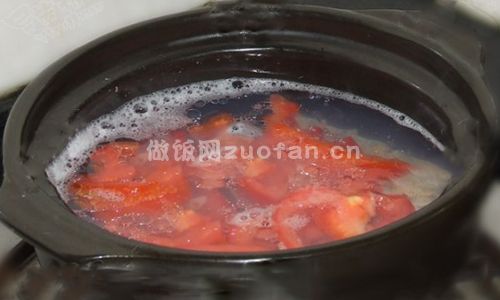 西红柿蛤蜊汤步骤图3
