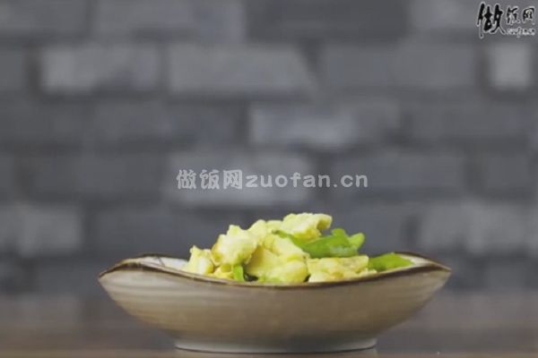 正宗川菜尖椒炒鸡蛋怎样做好吃 容易上手营养价值高