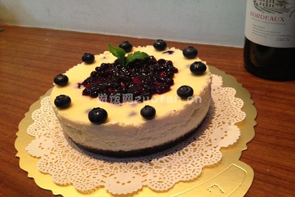 奥利奥蓝莓芝士蛋糕的做法_甜品控专属
