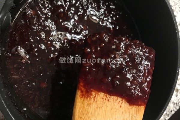 广州叉烧酱的做法_自制美味拌饭酱