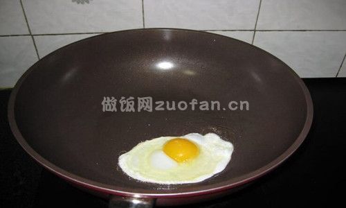 海参紫菜鸡蛋汤步骤图2