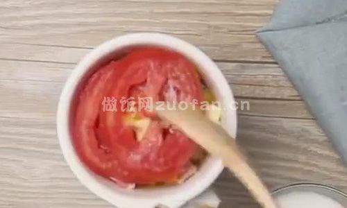 马克杯番茄起司炖饭步骤图2
