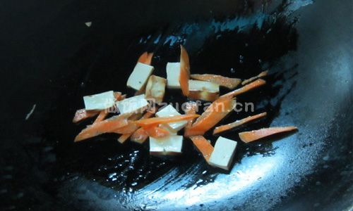 胡萝卜煮米粉步骤图2