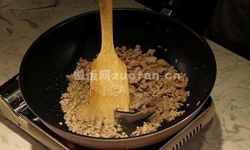 碎米芽菜炒饭步骤图3