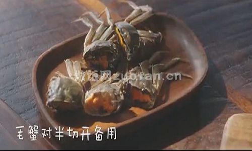 螃蟹炒年糕步骤图1