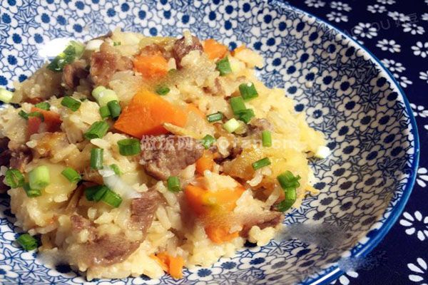 新疆菜羊肉焖米饭怎么做好吃_一锅焖出惊喜
