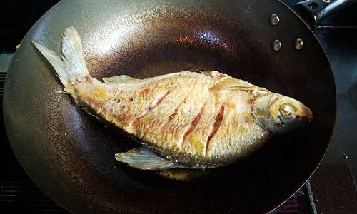 毛豆子烧鳊鱼步骤图3