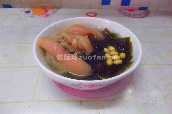 猪蹄海带黄豆汤的做法_热量低好喝又营养