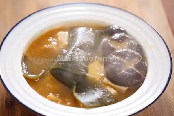 韩国豆腐海带汤的做法_经典国名美食