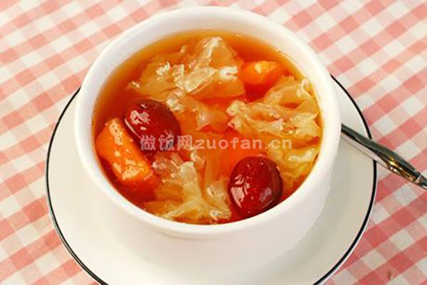 粤菜广东木瓜银耳汤的做法-南方人的瘦身小秘诀