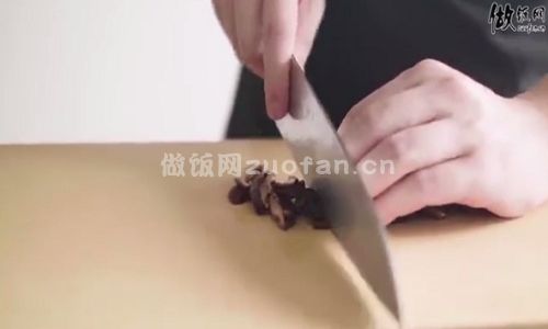 韩式石锅拌饭步骤图1