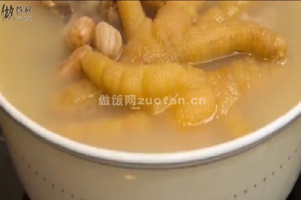浙菜鸡爪汤的做法_慢火细炖丝瓜鸡爪汤