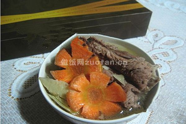 淮扬菜筒骨汤的做法_美味兼顾营养的养生汤