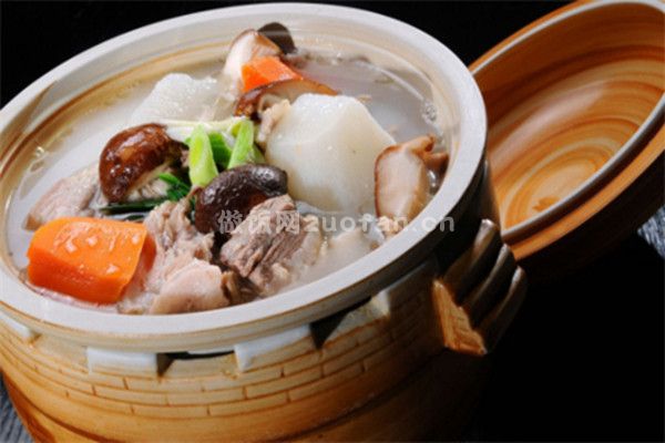粤菜清炖鹅肉的做法_俗称人体软黄金的营养美味