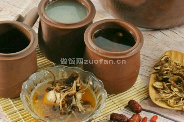 正宗江西菜瓦罐煨汤的做法_江西风味的经典养胃汤