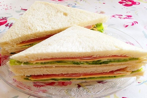 浙菜家庭自制三明治怎么做好吃_简单营养最佳早餐