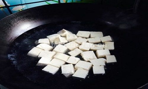 炖豆腐步骤图1