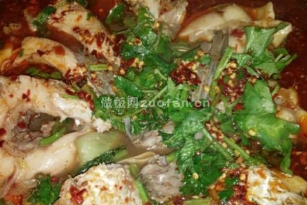 东北菜麻辣鱼的家常做法_鲜香醇厚的美食